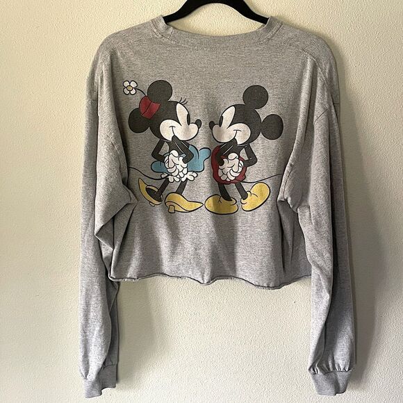 Disney “Mickey & Minnie” Distressed Long- Sleeve Cropped Sweatshirt. Size XL. - Picture 2 of 4